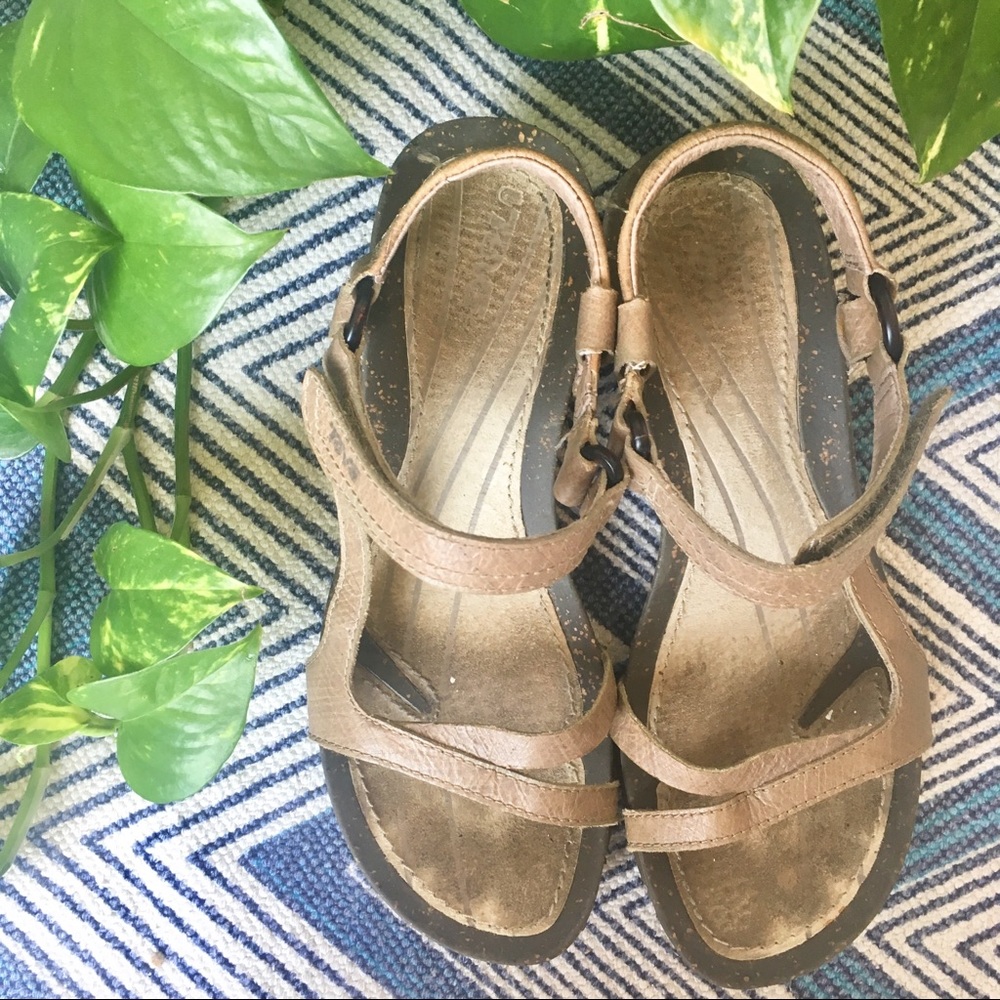 TEVA Cabrillo Universal Wedge Leather Sandal 6.5 - Picture 2 of 8